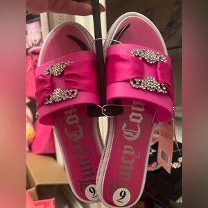 NWT Juicy Couture Flat Sandals